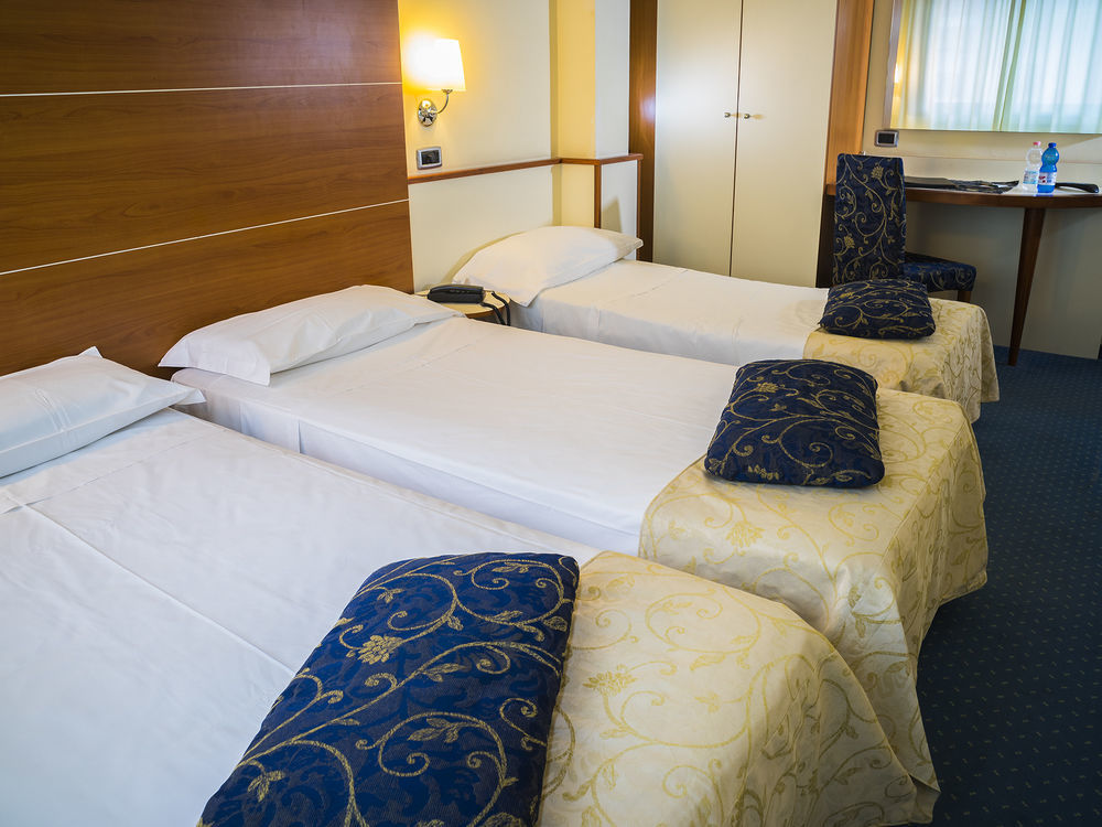 Hotel Corticella Болонья Екстер'єр фото